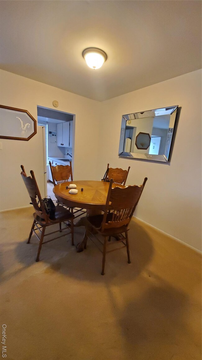 Building Photo - 11 Laramie Ct