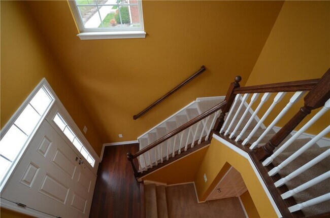 Building Photo - 13334 E Golden Gate Dr