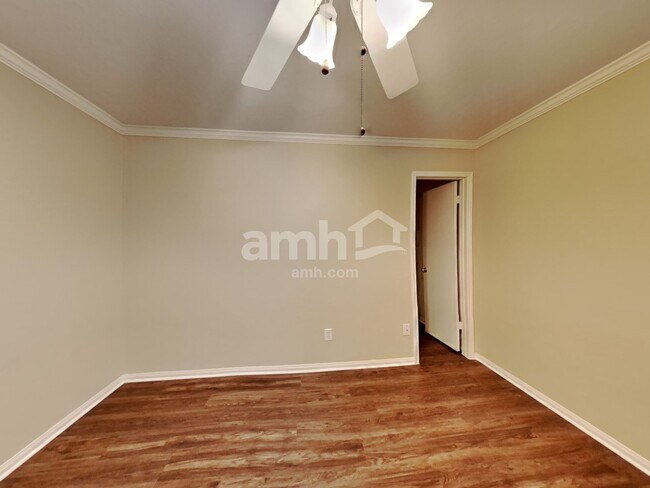Building Photo - 30826 Trinket Dr