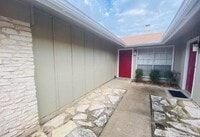 Building Photo - 12317 Willow Wild Dr