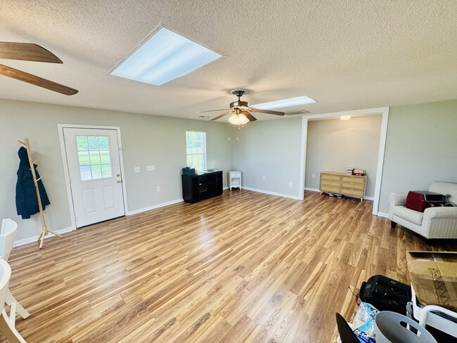 Building Photo - 4052 Goff Rd