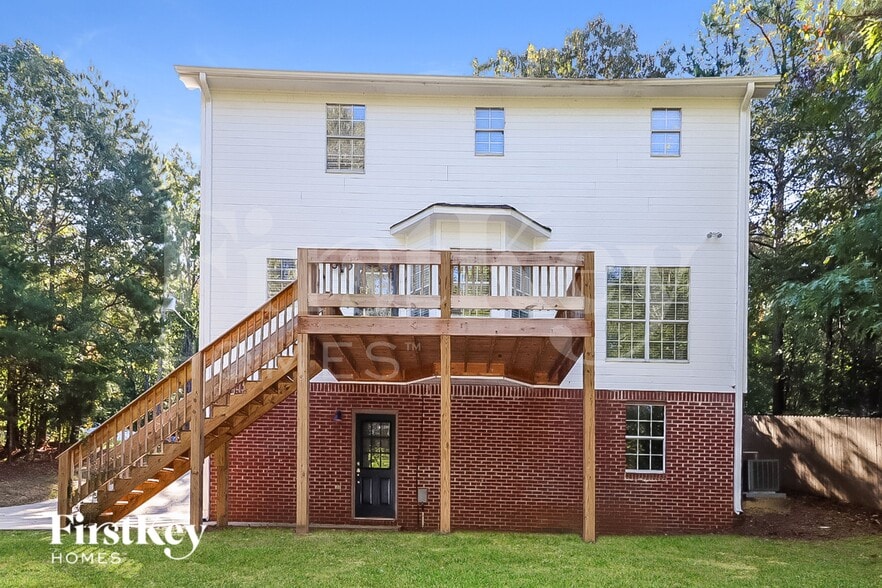 Building Photo - 21393 Willow Way Dr