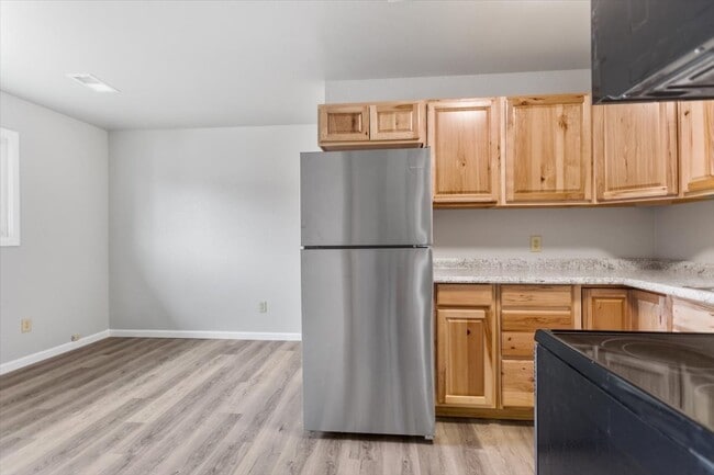 Building Photo - 340 Bench Blvd