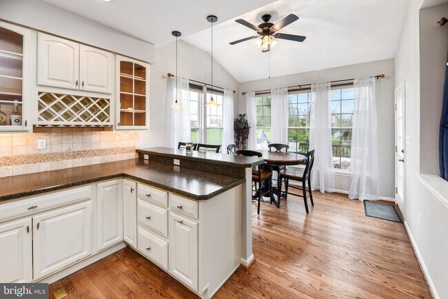 Building Photo - 158 Maloney Terrace