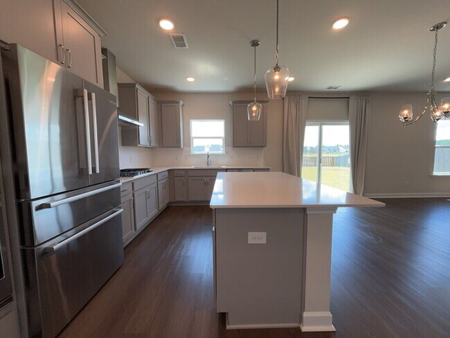 Building Photo - 445 Navona Dr