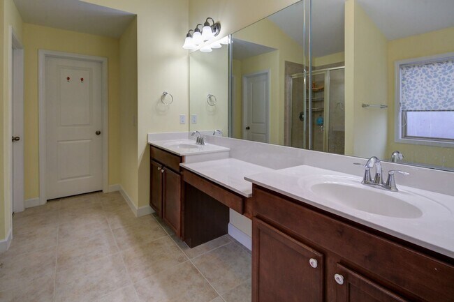 Building Photo - Welcome to your dream home in the gated La...