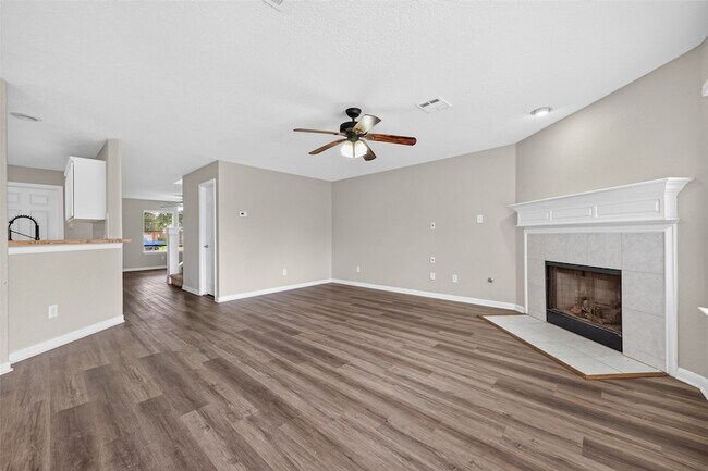 Building Photo - 3219 Watercliff Ct