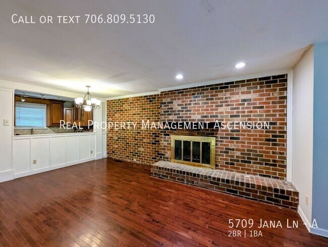 Building Photo - 5709 Jana Ln