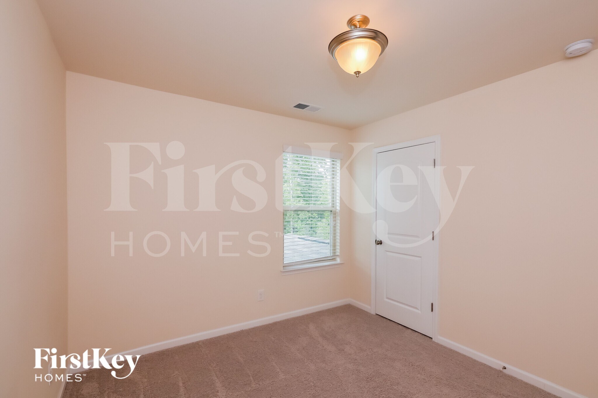 Building Photo - 1323 Privett Park Pl