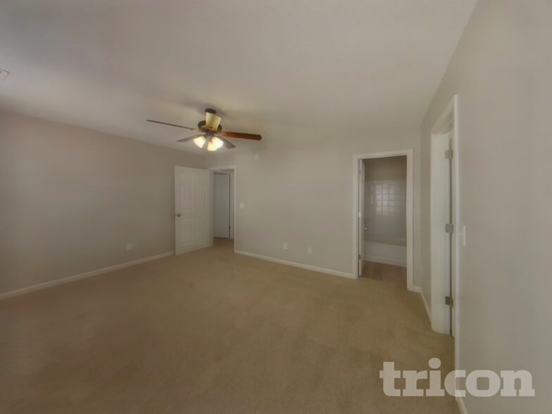 Building Photo - 136 Katrina Ct