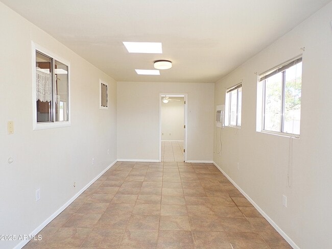 Building Photo - 201 Terra Dr