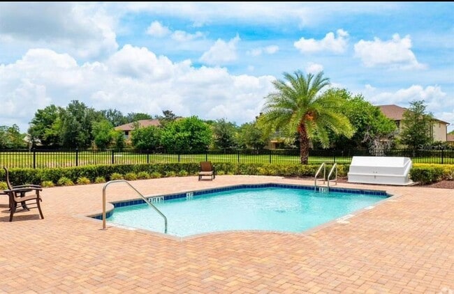 Building Photo - 1680 Houston St