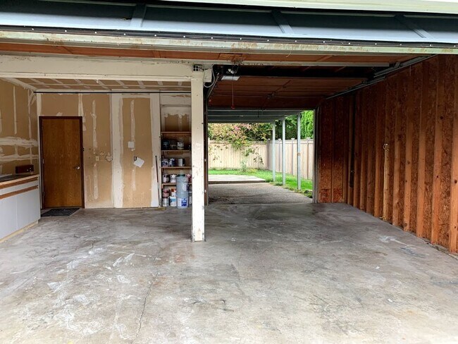 Building Photo - Issaquah 4 bd 3 bath single family house f...
