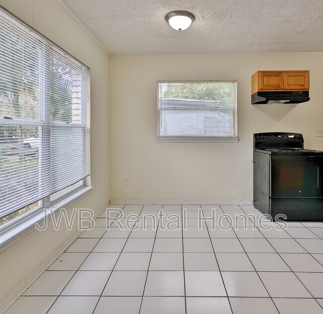 Building Photo - 1412 Morgana Rd