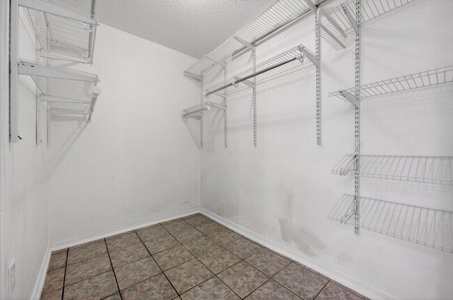 Building Photo - 1602 Trent St