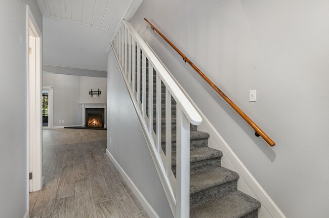 Building Photo - 1250 Admiralty Blvd