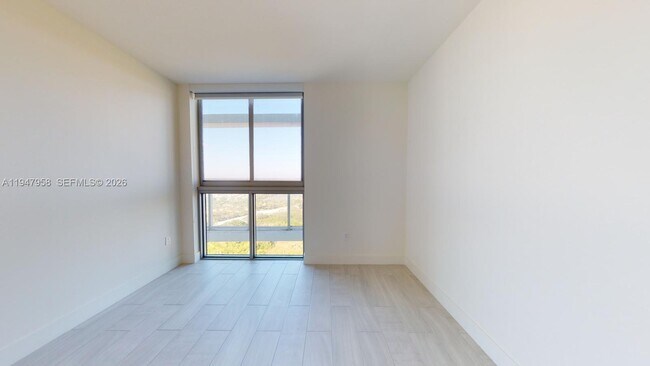 Building Photo - 2000 Metropica Wy