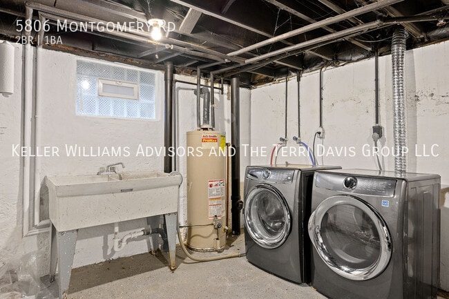 Building Photo - 5806 Montgomery Rd