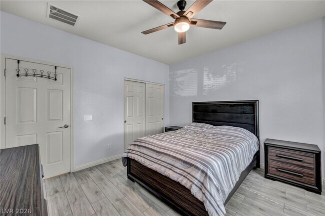 Building Photo - 3787 Budenny Dr