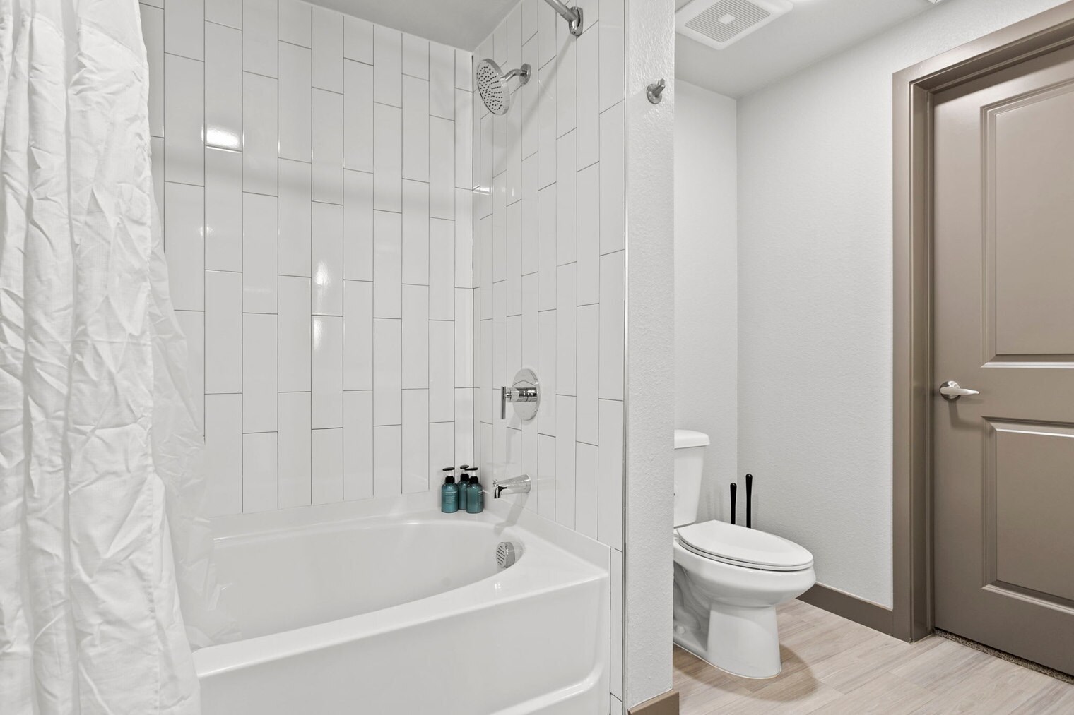 Building Photo - 400 N 2nd Ave