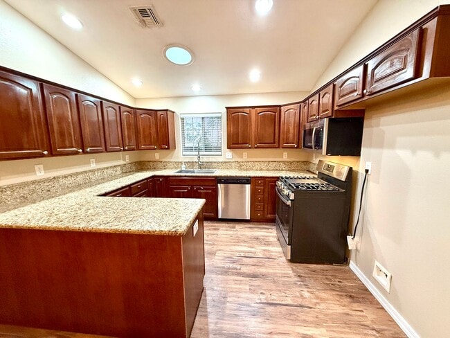 Building Photo - Beautiful 3-Bedroom Home with Solar!—Near Hualapai Mountain Rd