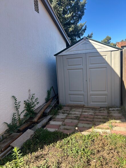 Small shed - 3121 N Arcadia St