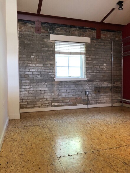 Building Photo - 346 Pierpont Avenue