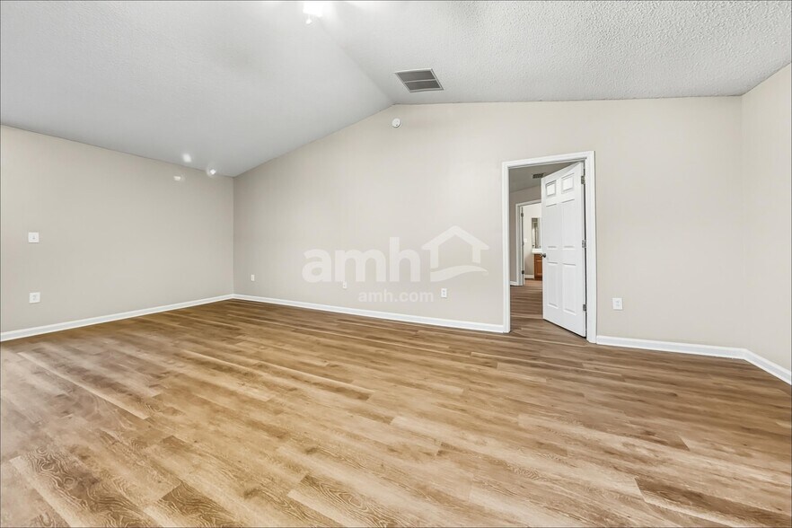 Building Photo - 2842 Taylor Hill Dr