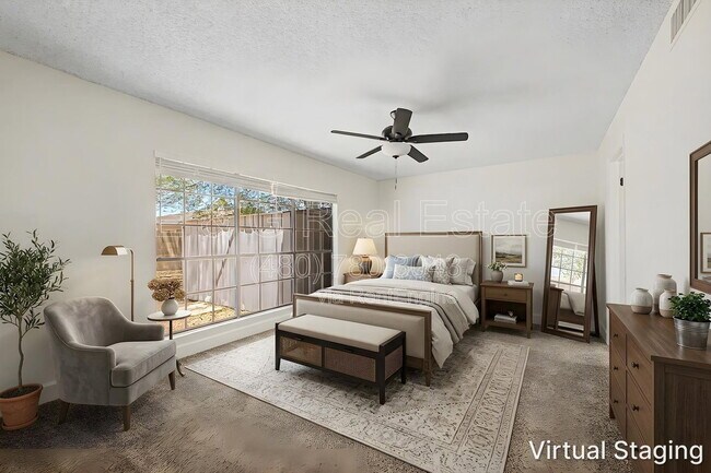 Building Photo - 4208 W Villa Maria Dr