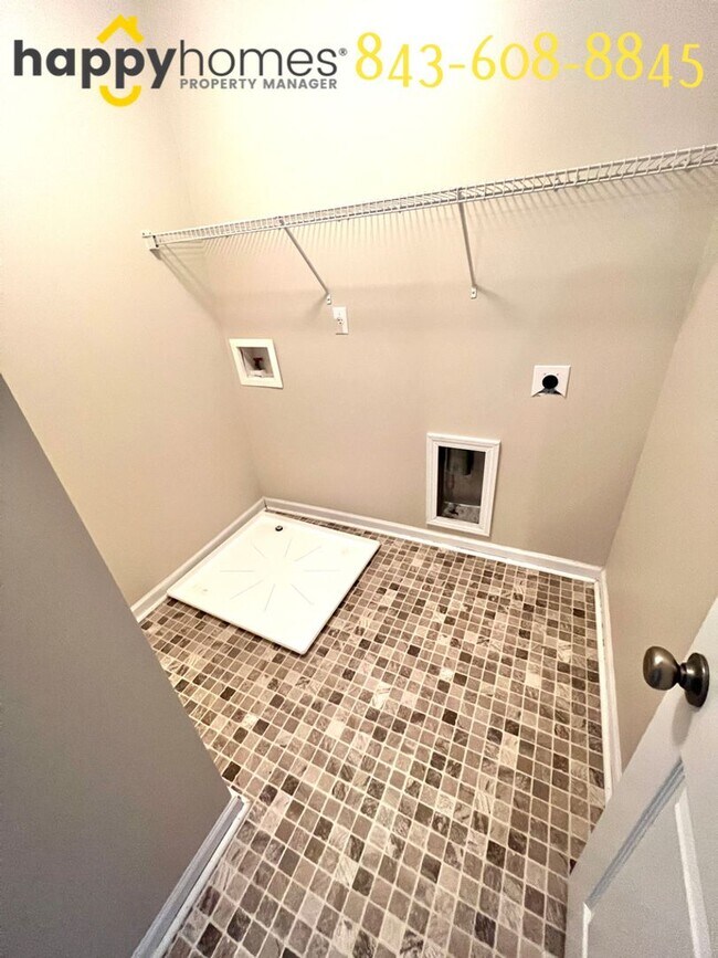 Building Photo - 2 bedroom 2.5 bath home in Goose Creek