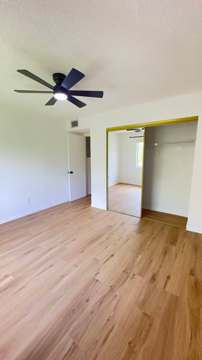 Building Photo - 8280 SW 24th St