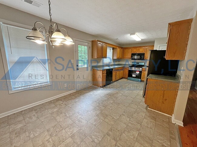 Building Photo - 712 Habersham Ct