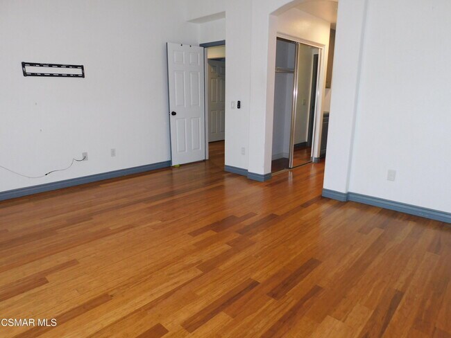 Building Photo - 728 Navito Way