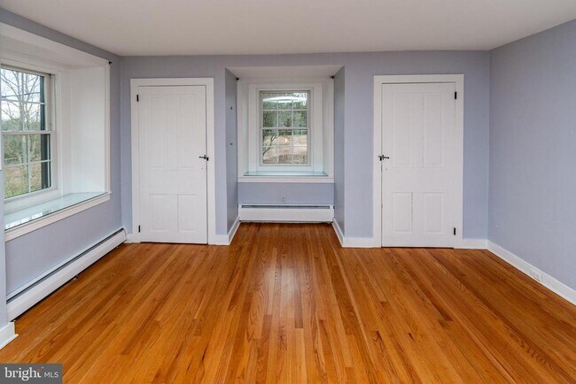 Building Photo - 180 Municipal Rd