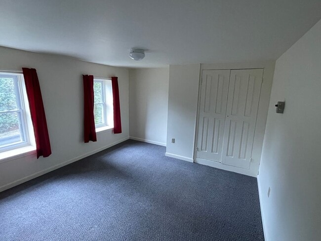 Building Photo - Upstairs 1 Bedroom, 1 Bathroom Apartment - Shippensburg, PA!