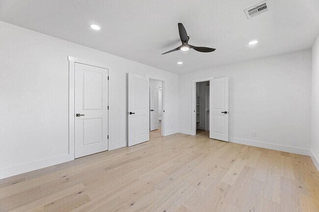 Building Photo - 12315 Barryknoll Ln