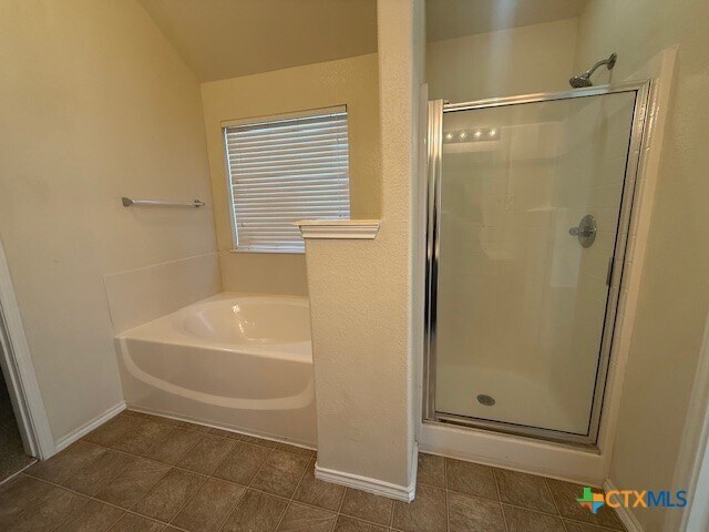 Building Photo - 2001 Hearthstone Dr