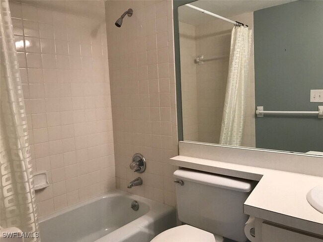 Building Photo - 113 Bobolink Way