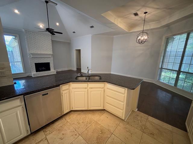 Building Photo - 4319 Briargrove Ln