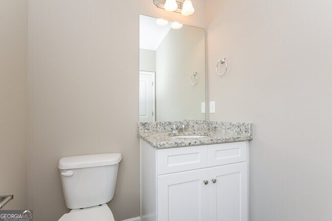 Building Photo - 542 Fieldcrest Dr