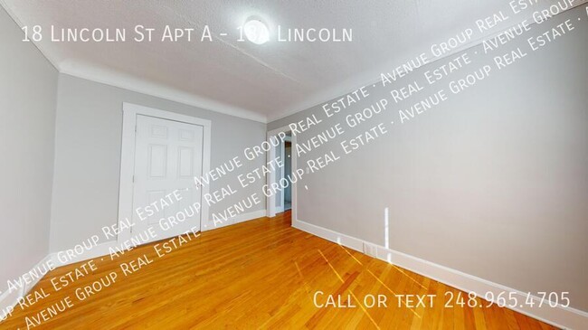 Building Photo - 18A Lincoln St - Spacious 1Bed/1Bath Apart...