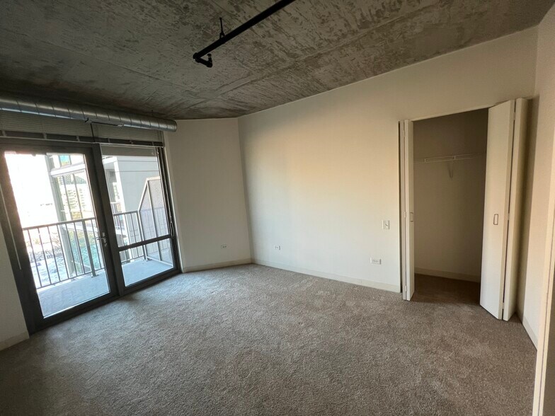 Building Photo - 111 W Polk St