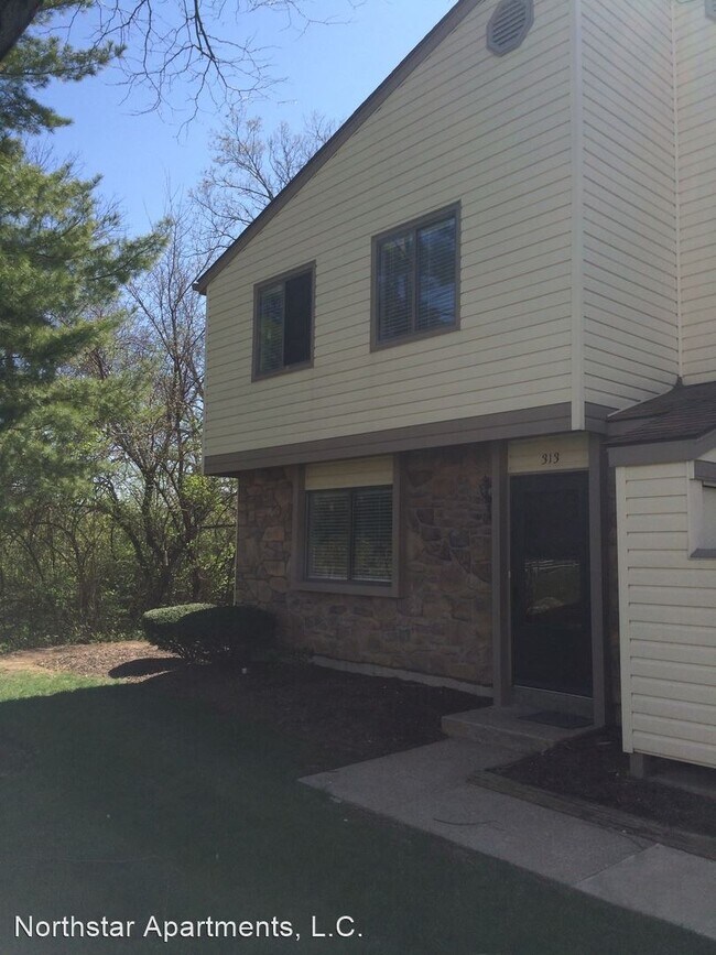 Primary Photo - 2 br, 1.5 bath House - 366 Rose Marie Ct.