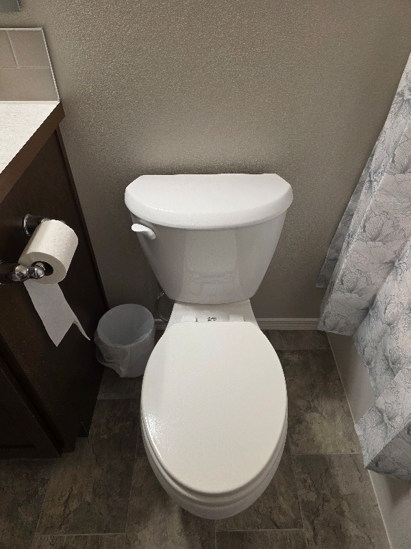 Building Photo - 600 Van Wy