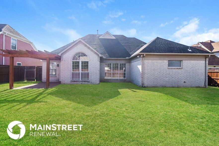Building Photo - 4704 Ashcroft Dr
