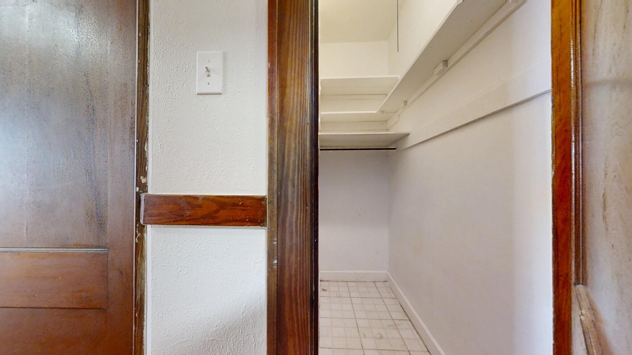 Building Photo - 3704 Fairview Ave