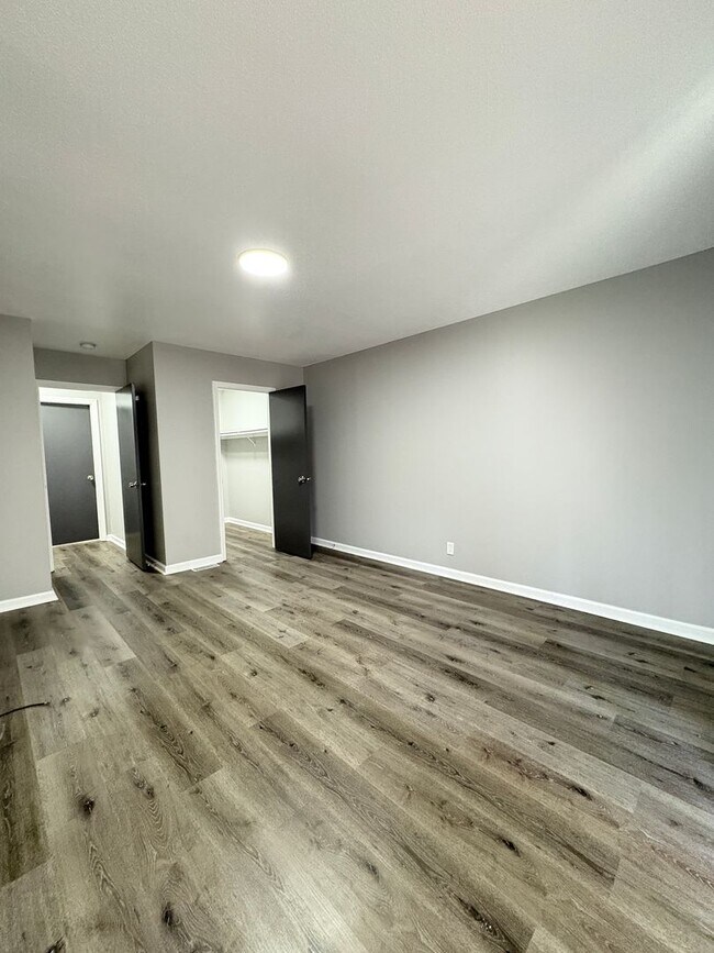Building Photo - Discover Your Perfect Home at Bellagio Nor...