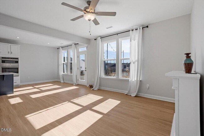 Building Photo - 128 Highland Grv Wy