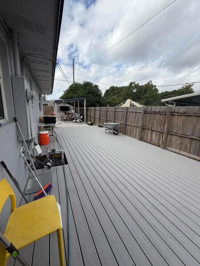 Building Photo - 309 Henthorne Dr