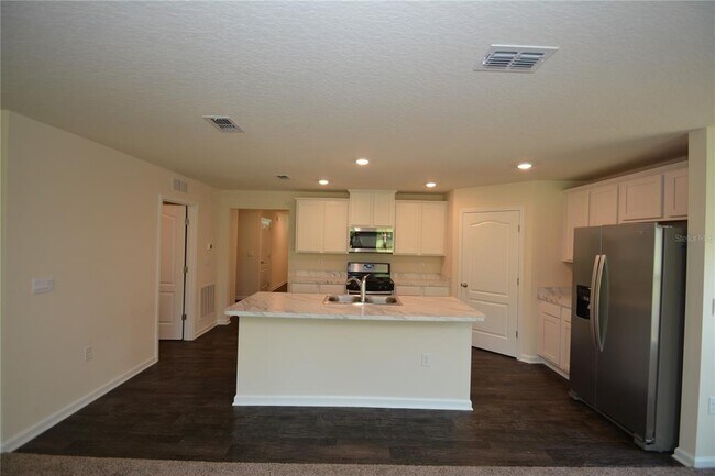 Building Photo - 664 Grand Reserve Dr